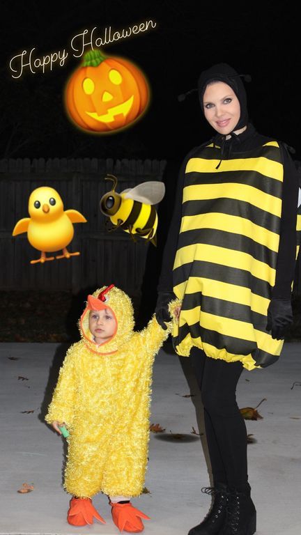 Ελληνίδα παρουσιάστρια γιόρτασε το Halloween με τον γιο της! Φαντάζεστε ποια είναι;