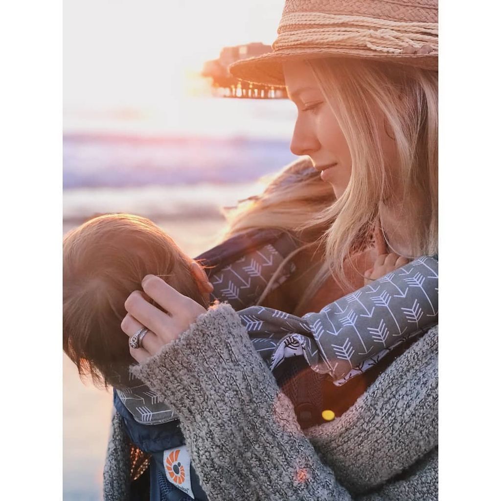 Ο γνωστός ηθοποιός δημοσίευσε φωτογραφίες της γυναίκας του και της κόρης του (pics)