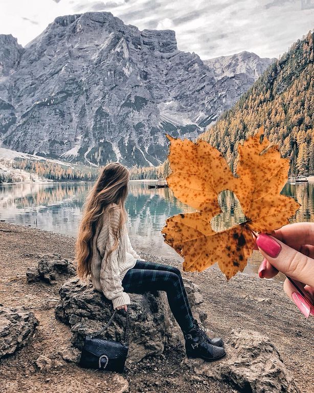 Φωτογραφίζει τα μαλλιά της με τον πιο εντυπωσιακό τρόπο που έχετε δει (pics) 