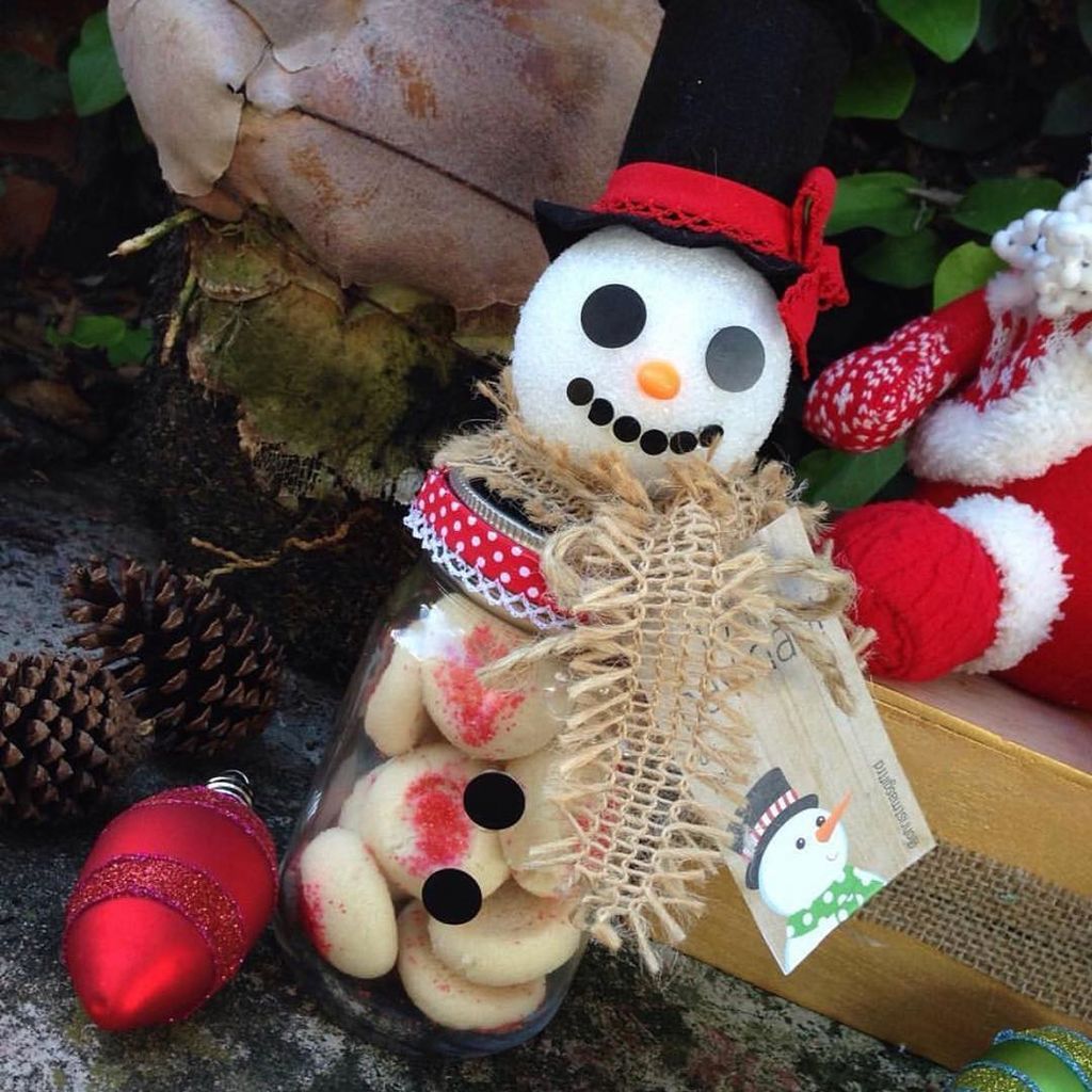 Υπέροχες χριστουγεννιάτικες γυάλες που μπορείτε να φτιάξετε για να διακοσμήσετε το σπίτι σας (pics)