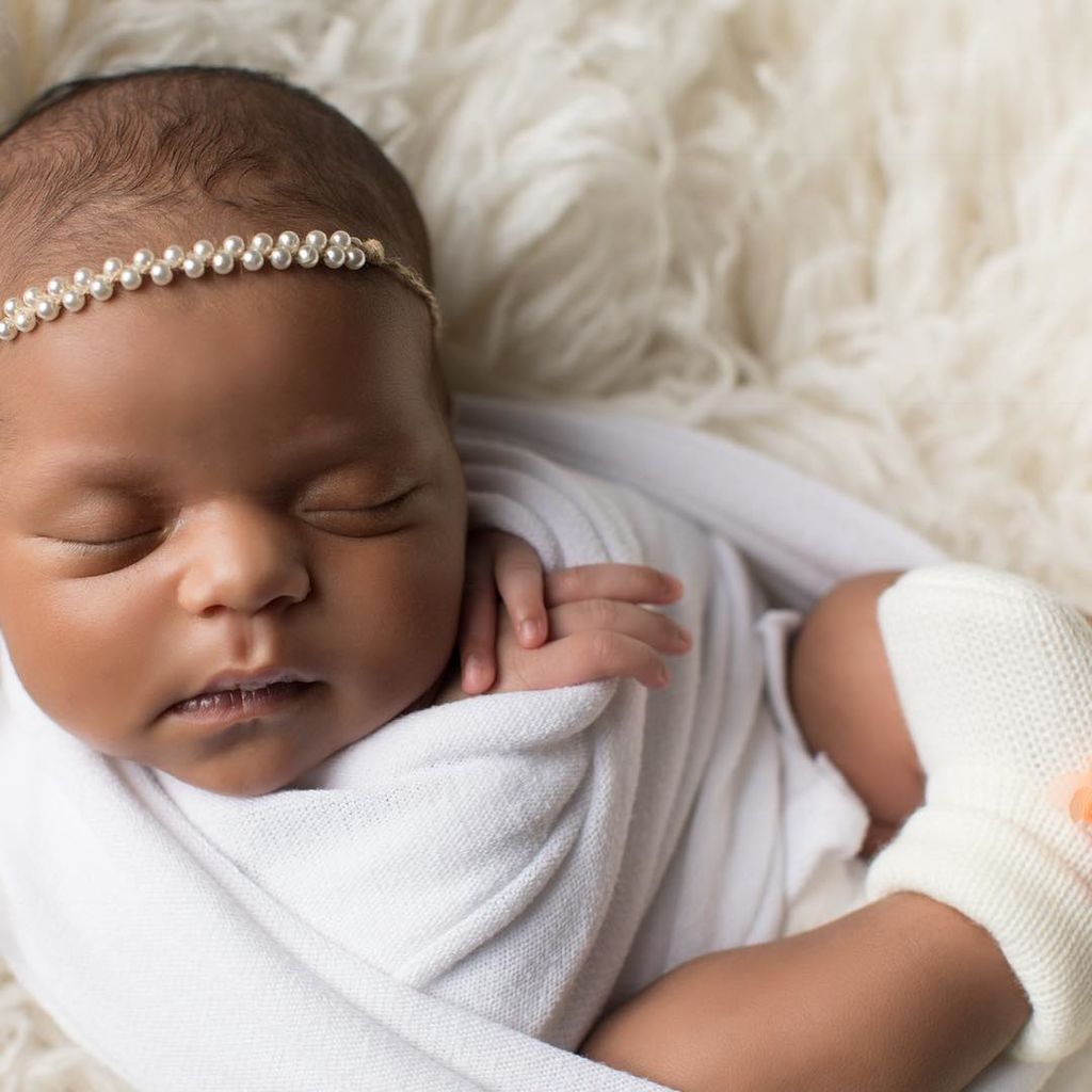 Αυτή είναι η Soraya! Η κούκλα κόρη γνωστού ηθοποιού (pics+vid)