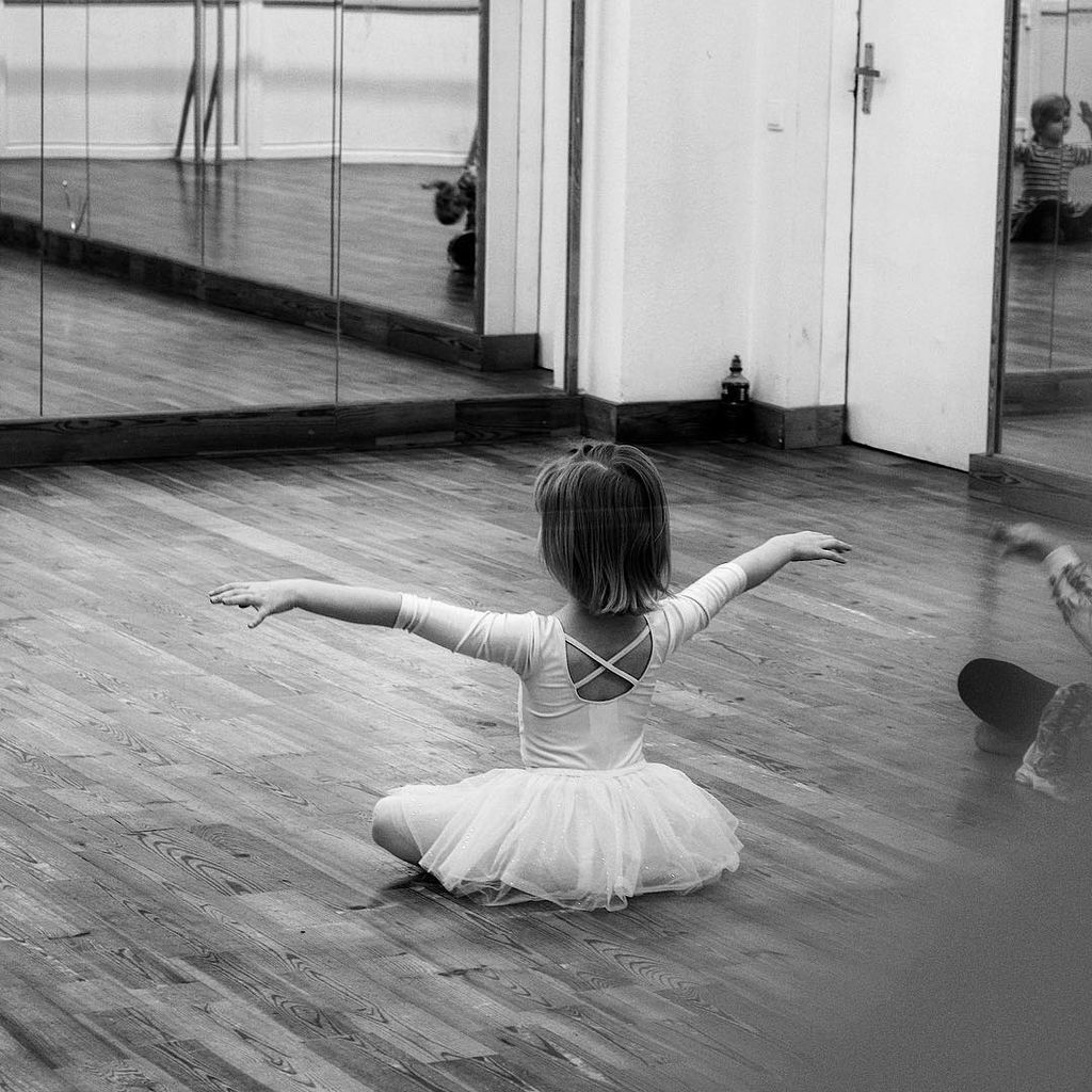 Μικρές μπαλαρίνες: Είκοσι μοναδικές φωτογραφίες μικρών κοριτσιών την ώρα του μπαλέτου (pics) 