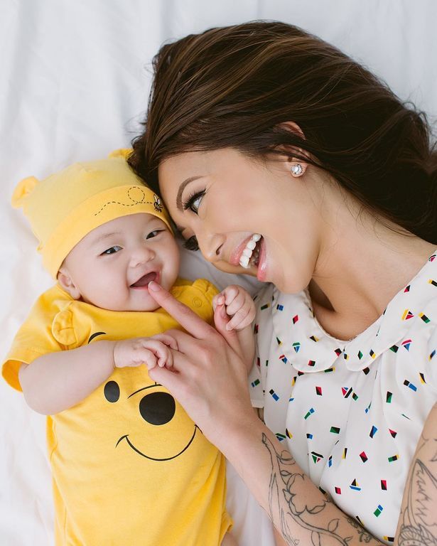 Μαμά και κόρη τρελαίνουν το διαδίκτυο με τις φωτογραφίες τους (pics)