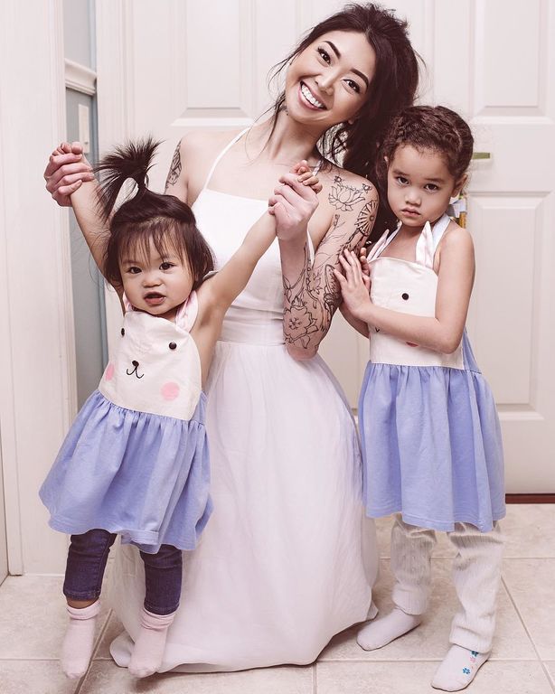 Μαμά και κόρη τρελαίνουν το διαδίκτυο με τις φωτογραφίες τους (pics)