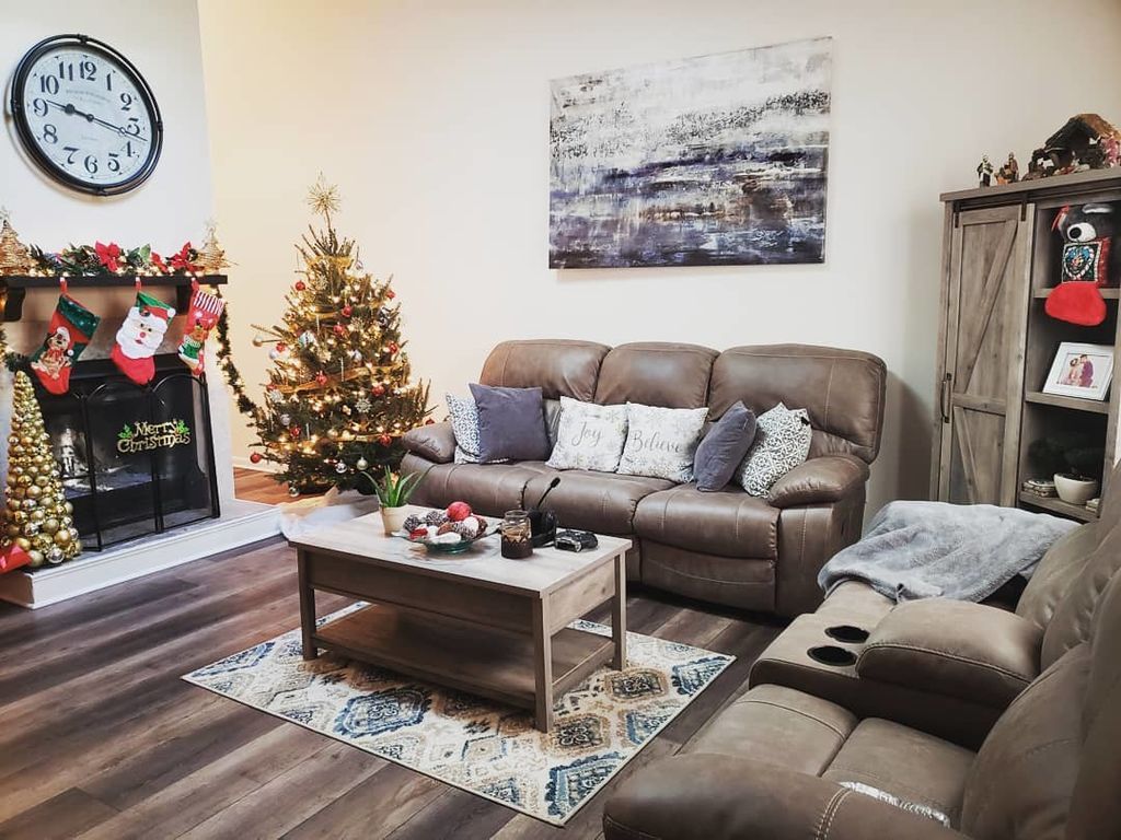 Είκοσι όμορφες ιδέες για να στολίσετε μικρά χριστουγεννιάτικα δέντρα (pics) 