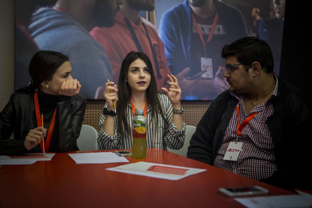 Ta Virtual Classrooms του Youth Empowered ξεκίνησαν! Εσύ, θα λείπεις; 