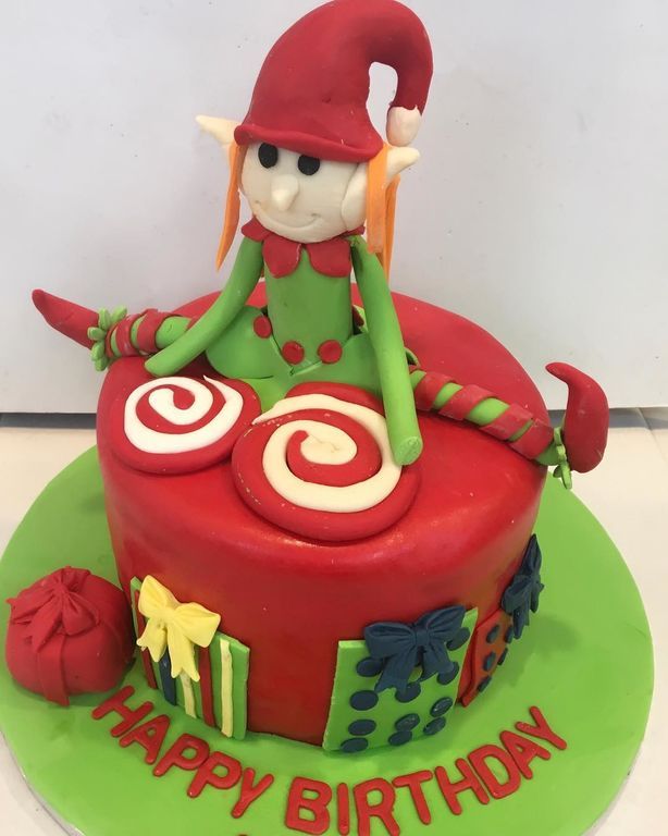 Μα τι δουλειά έχει αυτό το ξωτικό στην τούρτα σας; (pics)