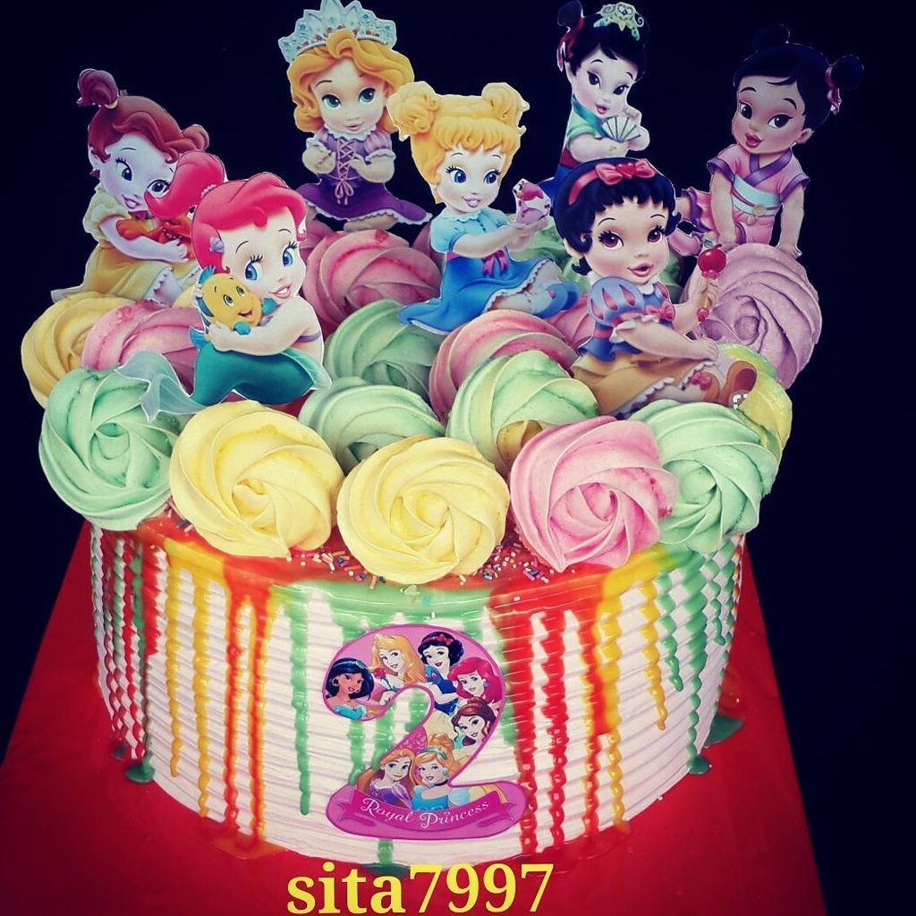 Δεκαπέντε εντυπωσιακές τούρτες με πριγκίπισσες της Disney - Πάρτε ιδέες (pics) 
