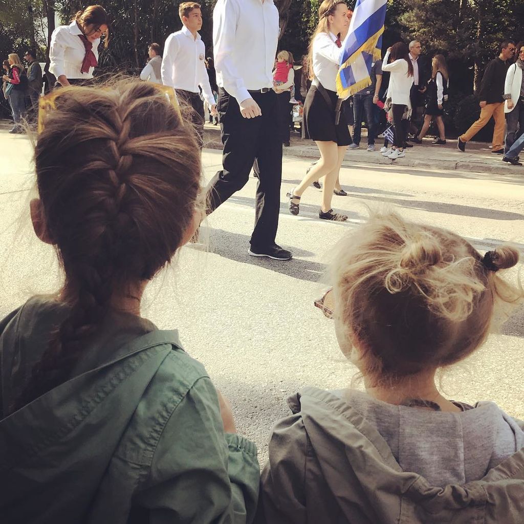 Την Θέλξη την ξέρετε! Τις κόρες της όμως; (pics)