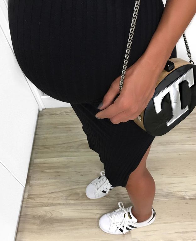 Η πρώτη selfie του μωρού αμέσως μετά την καισαρική τομή (pic)