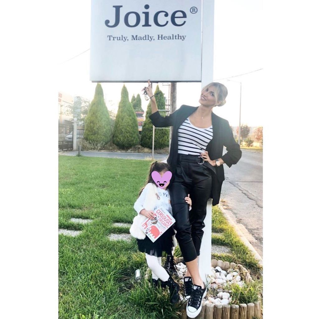 Σάντυ Κουτσοσταμάτη: Οι κόρες της μεγάλωσαν πολύ 