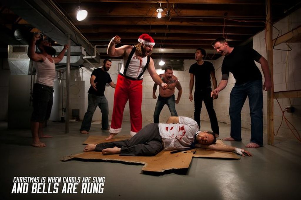 Είπε στο γιο της να φτιάξει τις δικές του χριστουγεννιάτικες κάρτες και δείτε τι έκανε (pics)