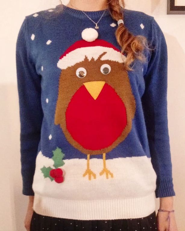 Θα γελάσετε πολύ! Αυτά είναι τα πιο κακόγουστα χριστουγεννιάτικα πουλόβερ που έχετε δει (pics+vid) 