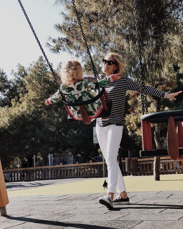 Βίκυ Καγιά: Οι ωραιότερες φωτογραφίες των παιδιών της για το 2018 είναι αυτές (pics)