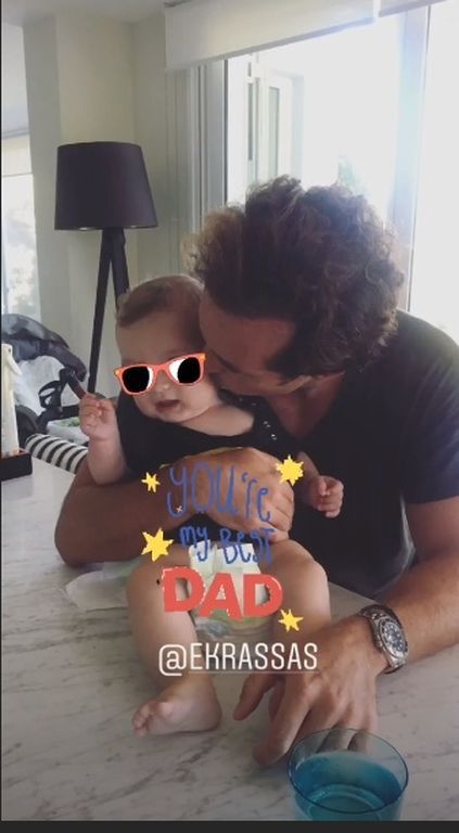 Βίκυ Καγιά: Οι ωραιότερες φωτογραφίες των παιδιών της για το 2018 είναι αυτές (pics)