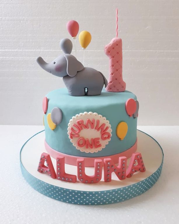 Ιδέες για να διακοσμήσετε την τούρτα των πρώτων γενεθλίων του μωρού σας! (pics)