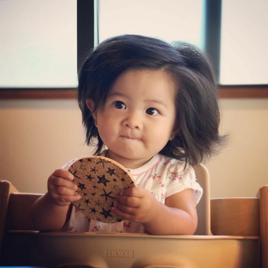 Θυμάστε την Chanco με τα πλούσια μαλλιά; Μόλις υπέγραψε το πρώτο της συμβόλαιο (pics) 