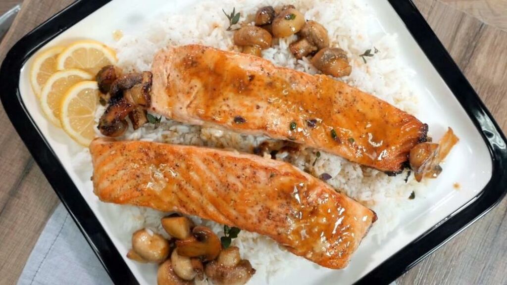 Πεντανόστιμος σολομός με μανιτάρια σε σάλτσα μουστάρδας (vid)