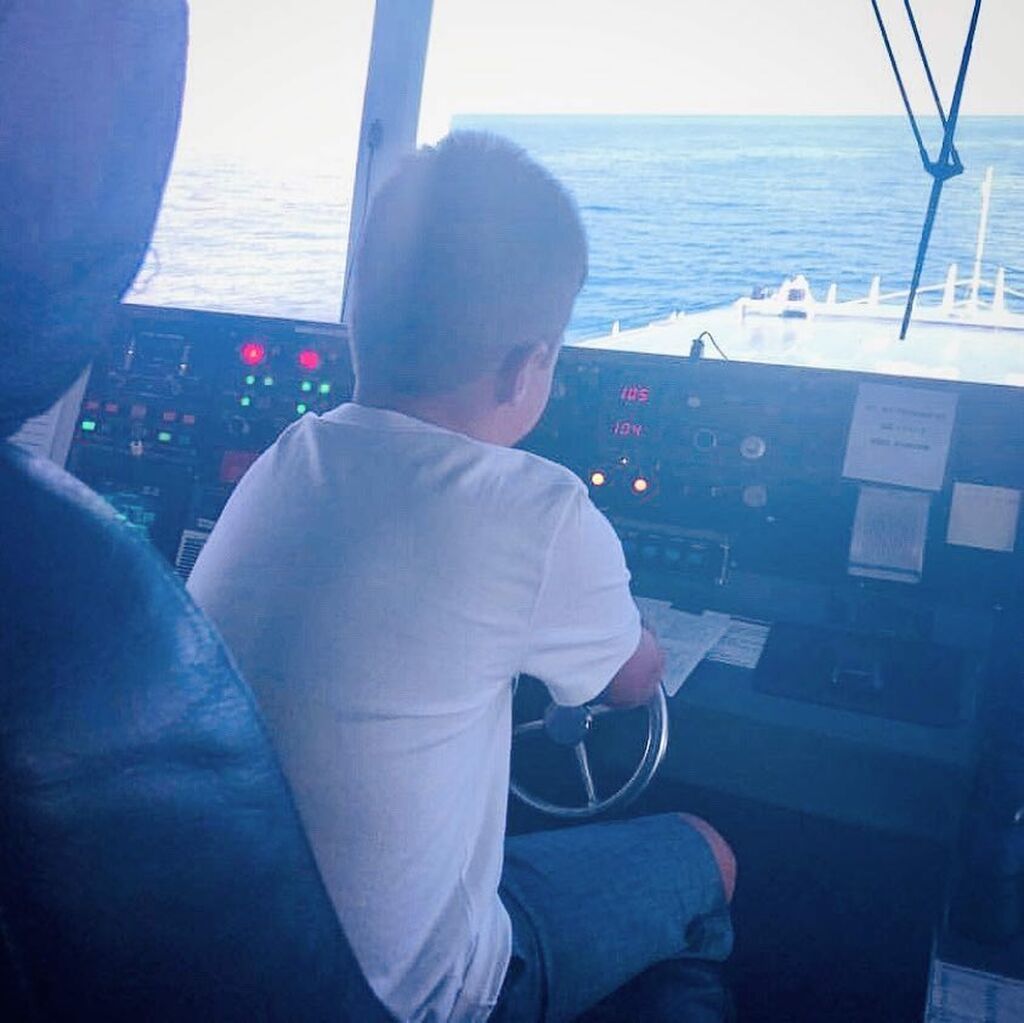 Γιώργος Λιάγκας: Δείτε πού τον κέρδισαν οι γιοι του (pic)