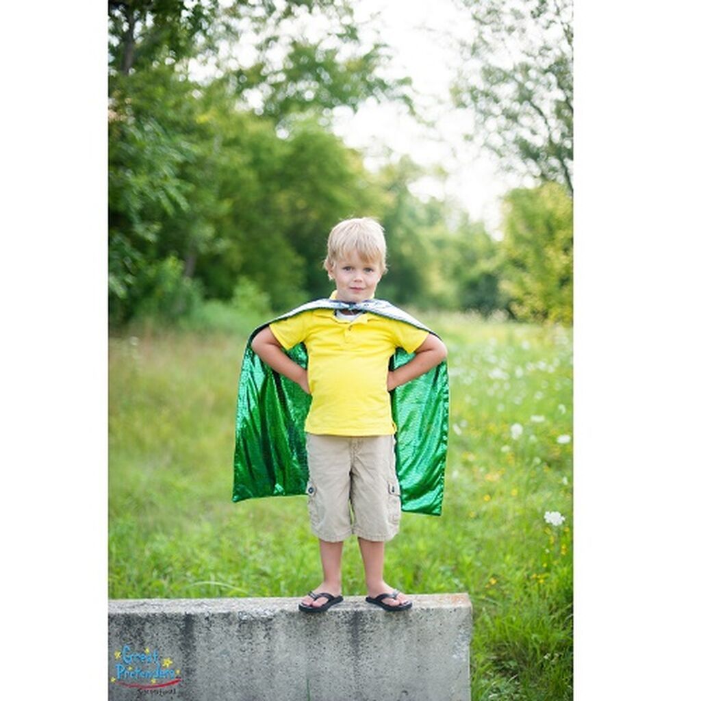 Θέλει το μικρό σας να ντυθεί «Δράκος»; Αφήστε το να ζωγραφίσει μόνο του την κάπα που θα φορέσει