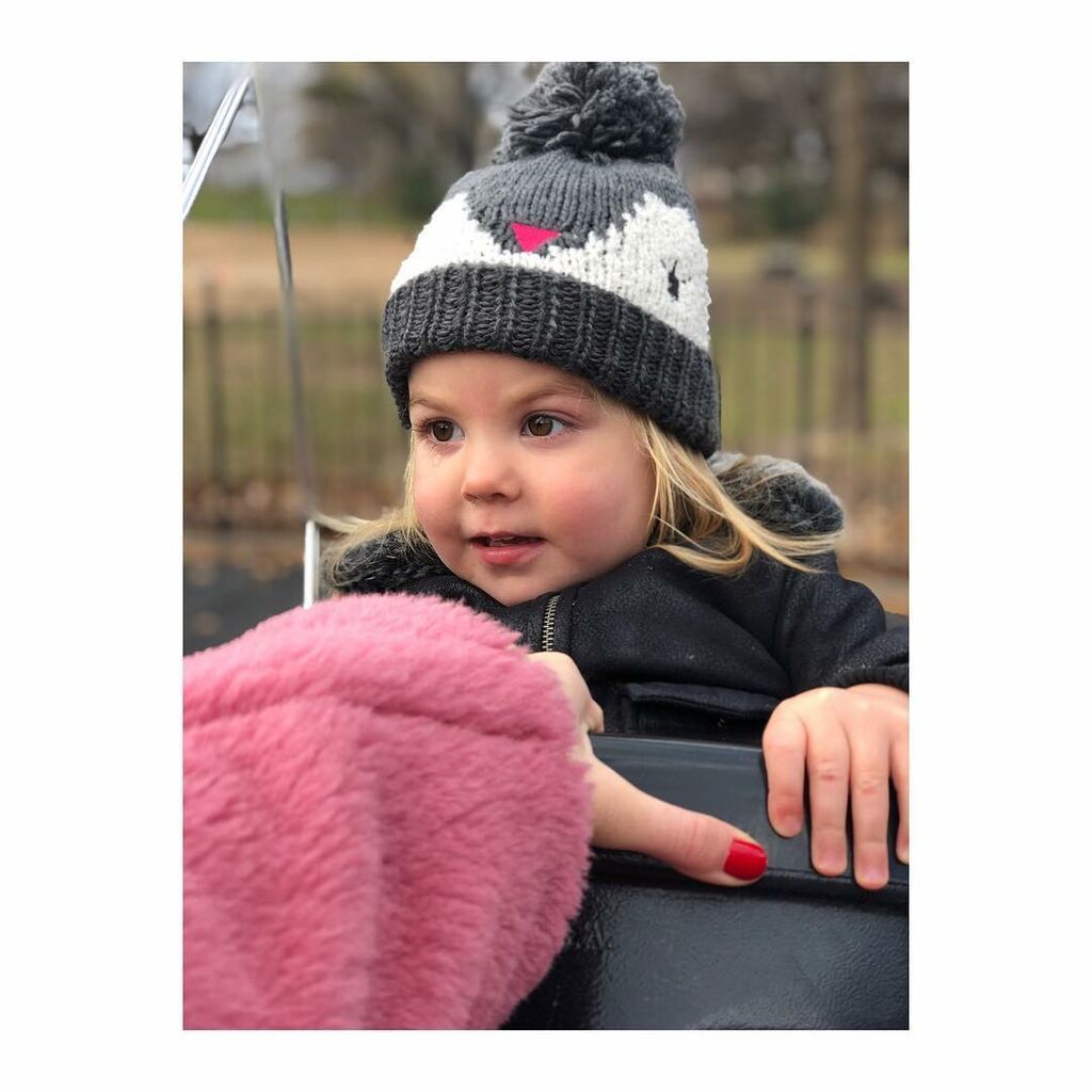 Ηθοποιός μας δείχνει την κόρη της μετά από καιρό (pics)