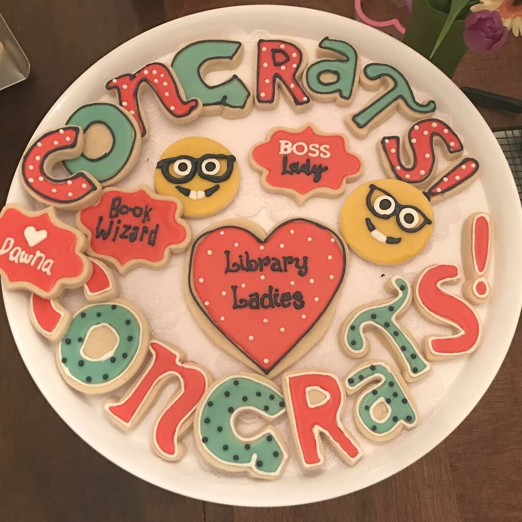 Emoji : Συνταγή και ιδέες για να διακοσμήσετε τα μπισκότα του πάρτι (vid & pics)