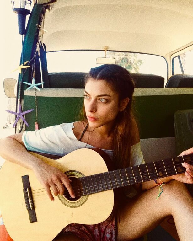 Το Τατουάζ: Μάθετε τα πάντα για την αστυνόμο Λυμπέρη και δείτε τρυφερές φωτό με τον σύντροφό της 