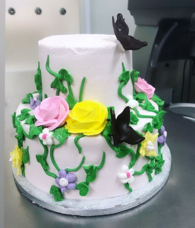 Περιμένετε κορίτσι; Ιδέες για να διακοσμήσετε την τούρτα του baby shower party (pics)