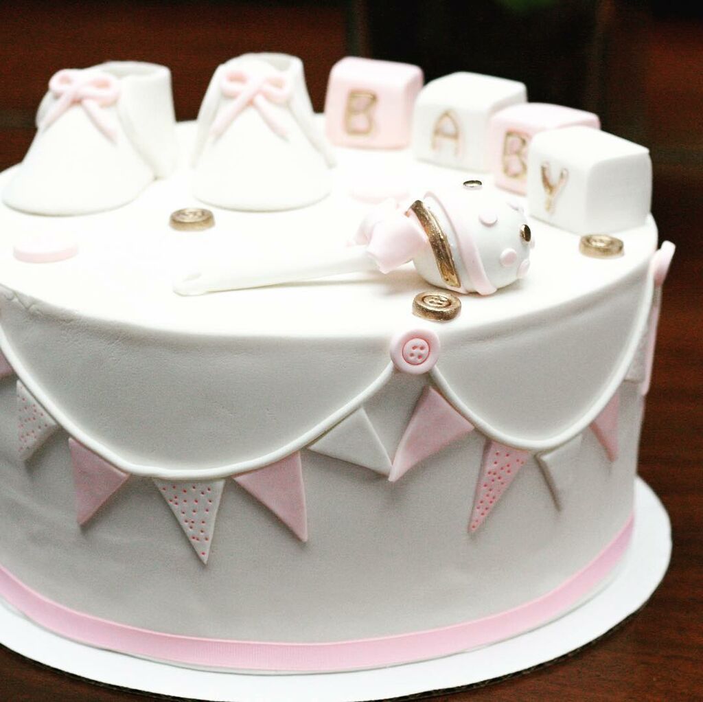 Περιμένετε κορίτσι; Ιδέες για να διακοσμήσετε την τούρτα του baby shower party (pics)
