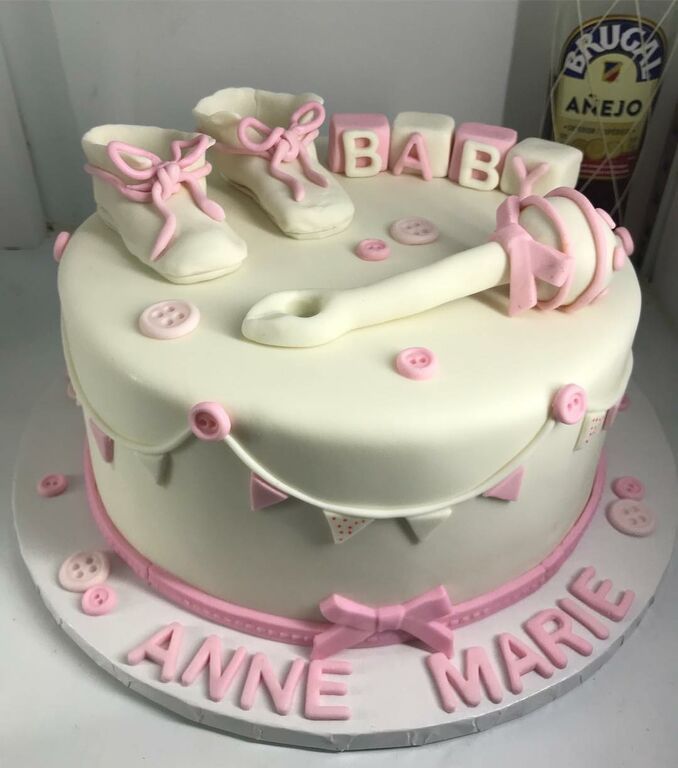 Περιμένετε κορίτσι; Ιδέες για να διακοσμήσετε την τούρτα του baby shower party (pics)