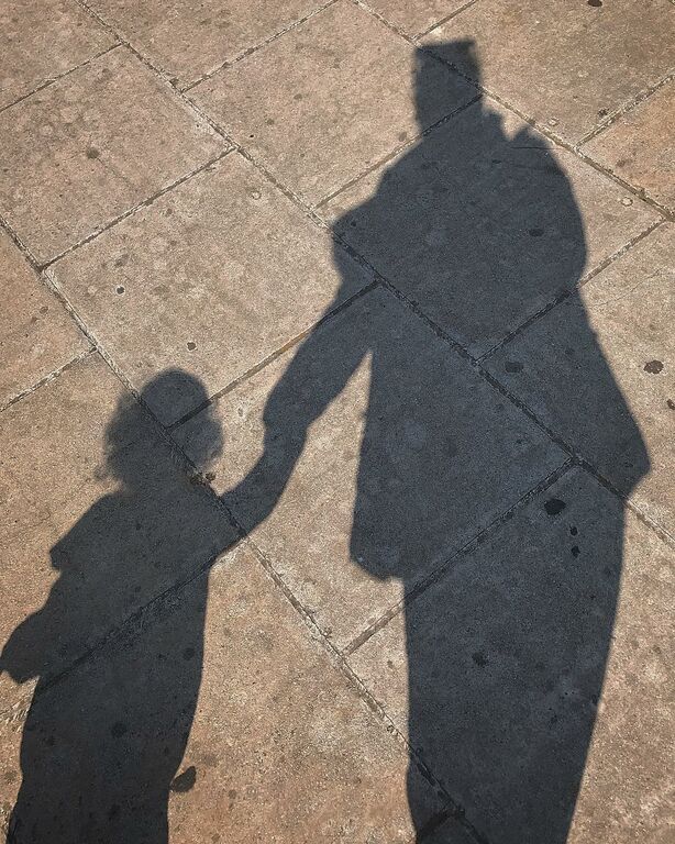 Κατερίνα Τσάβαλου: Δείτε την κόρη της ντυμένη πασχαλίτσα - Το μήνυμα στη νονά Μαρία Κορινθίου (pics)