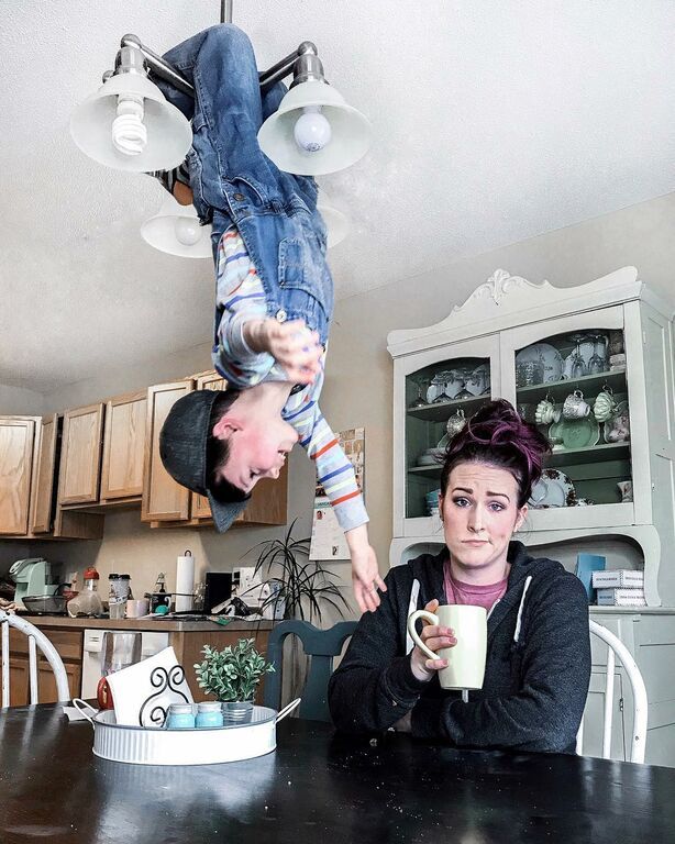 «Ε, σιγά… Τι κάνεις όλη μέρα;»: Μια μαμά δίνει απάντηση στο αιώνιο ερώτημα! (pics) 