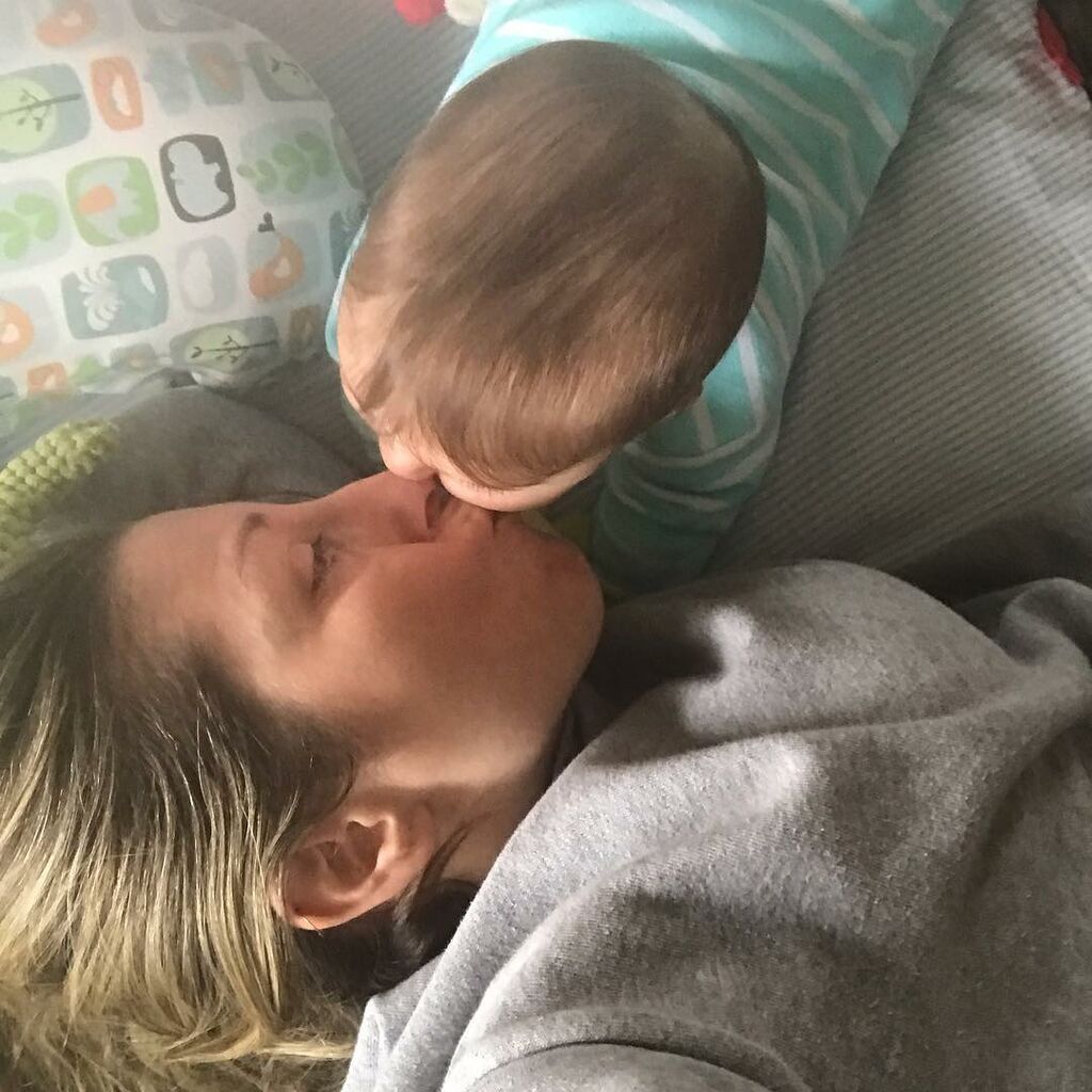 Οι πρώτοι μήνες της μητρότητας είναι η πιο όμορφη περίοδος (pics)