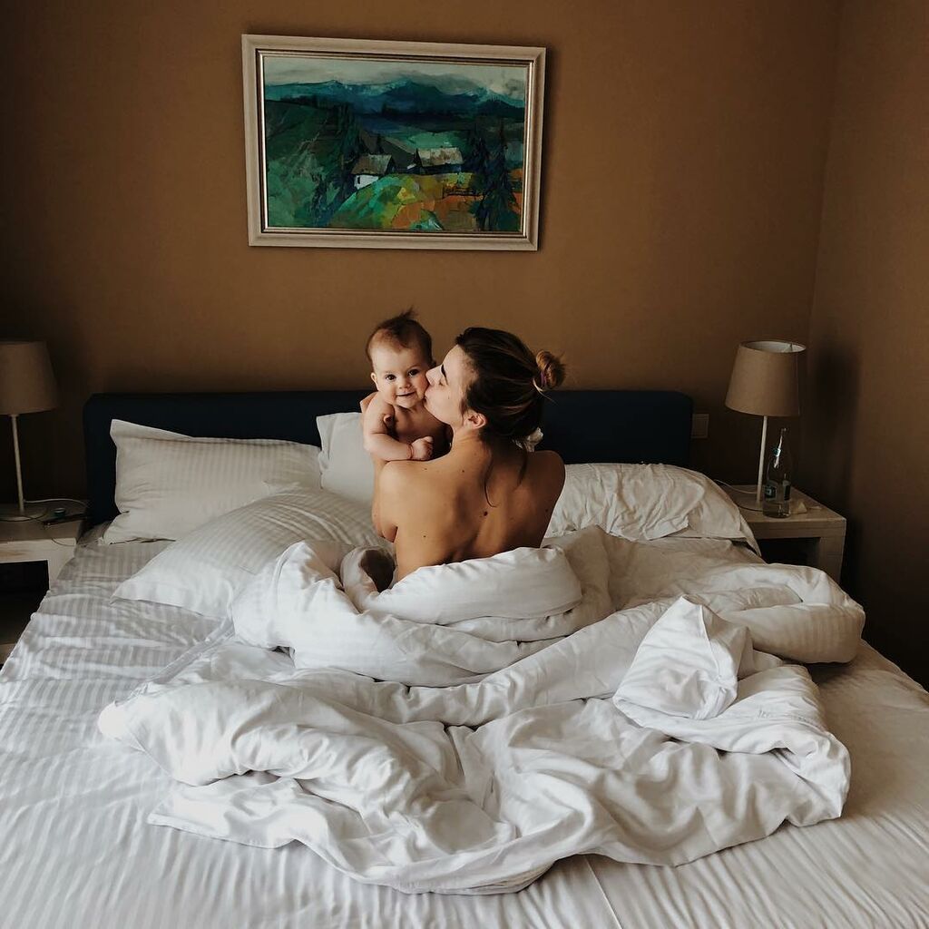 Οι πρώτοι μήνες της μητρότητας είναι η πιο όμορφη περίοδος (pics)