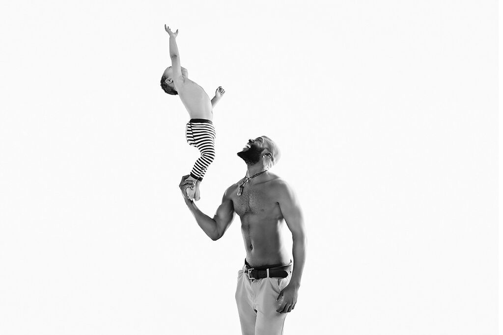 Αχ αυτός ο μπαμπάς μου: Είναι τόσο τρυφερός – Δείτε στις φωτογραφίες πόσο! (vid)