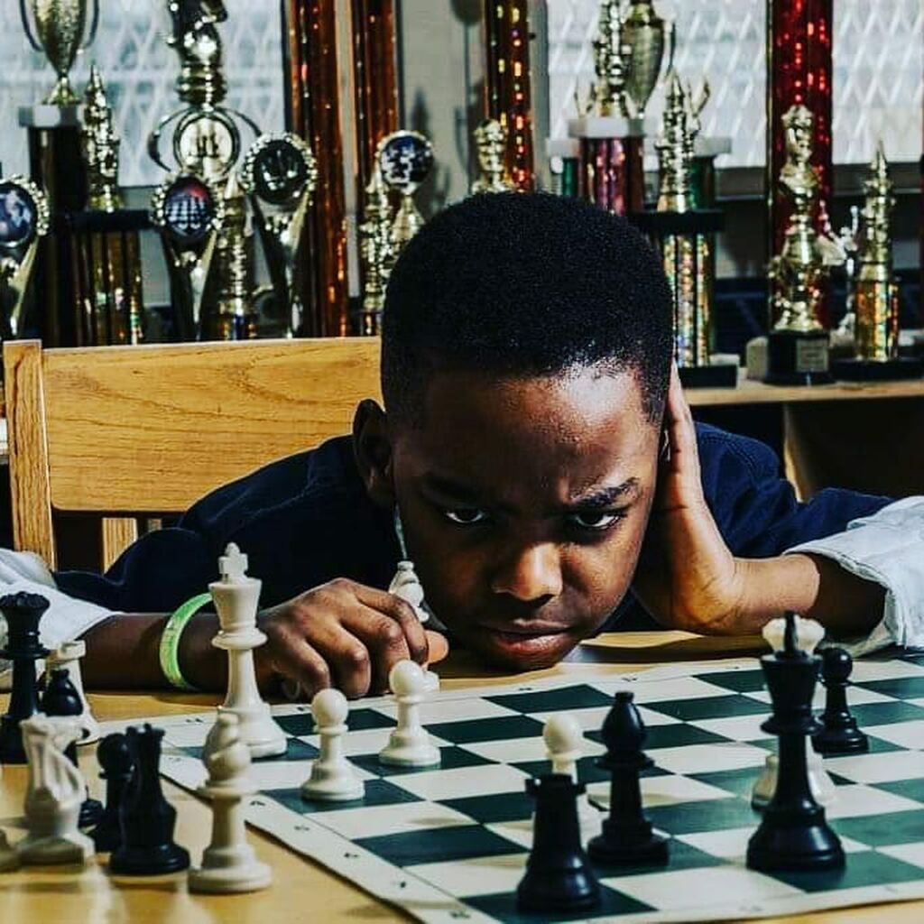 Ο Πρωταθλητής Σκακιού της Νέας Υόρκης είναι 8 χρονών και άστεγος! (pics & vid)