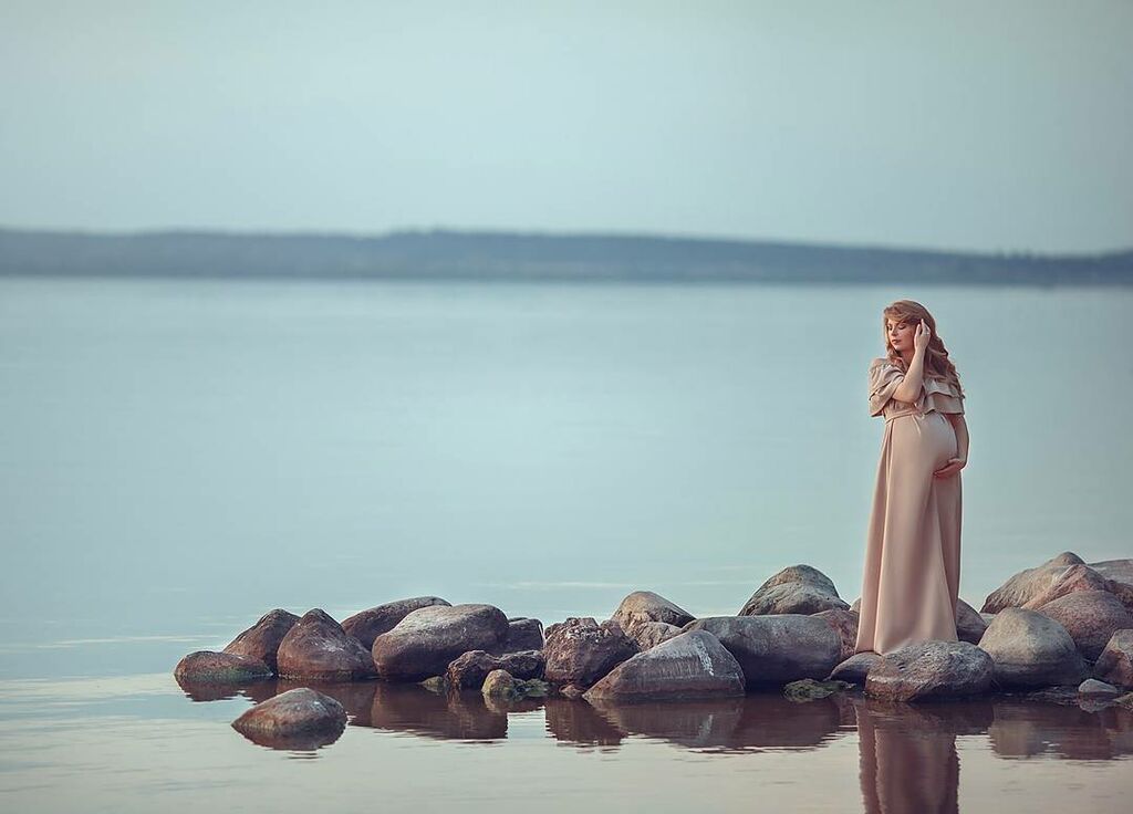 Μέλλουσες μητέρες φωτογραφίζονται στην εξοχή- Ονειρεμένες φωτογραφίες (pics) 