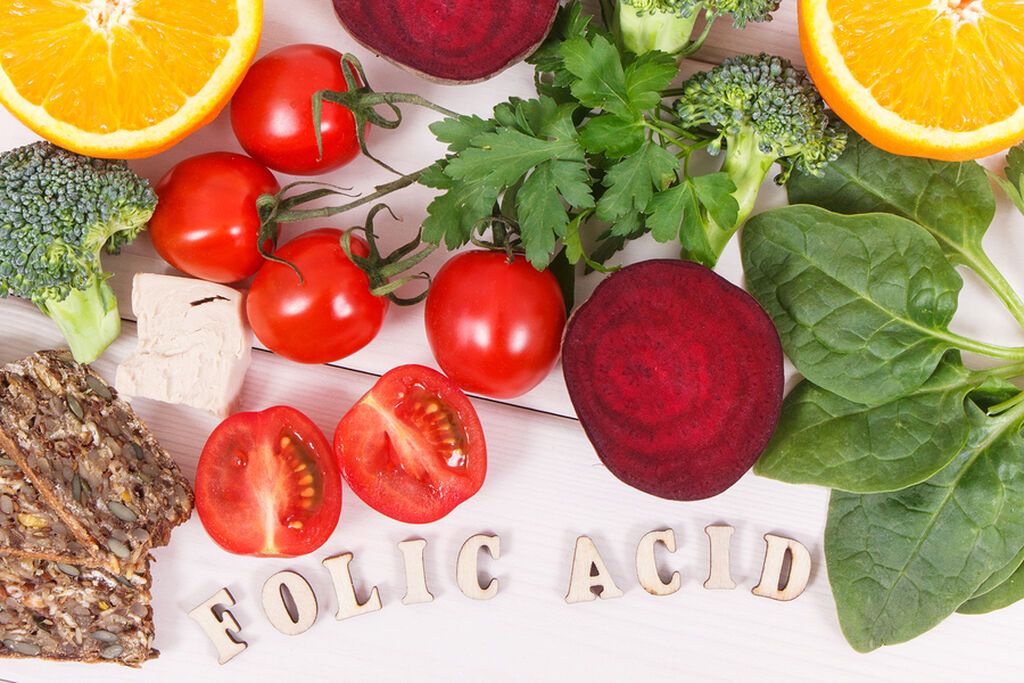 Φολικό οξύ - Είναι απαραίτητο για την πρόληψη ελαττωμάτων του νευρικού σωλήνα στο μωρό και επίσης βοηθά στον σχηματισμό αίματος. Τα τρόφιμα που το περιλαμβάνουν: Πράσινα φυλλώδη λαχανικά, Αβοκάντο, Όσπρια, Φακές, Χυμός πορτοκάλι, Φασόλια, Σιτηρά.