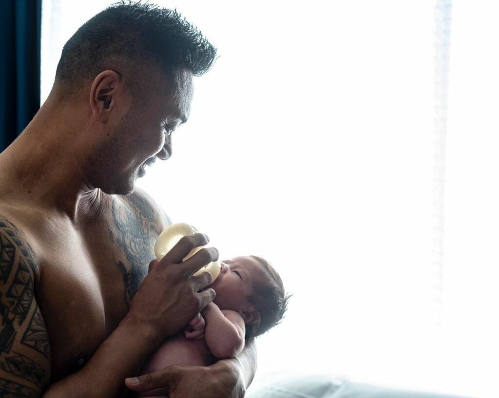 Πώς είναι να γίνεσαι για πρώτη φορά μπαμπάς (pics)