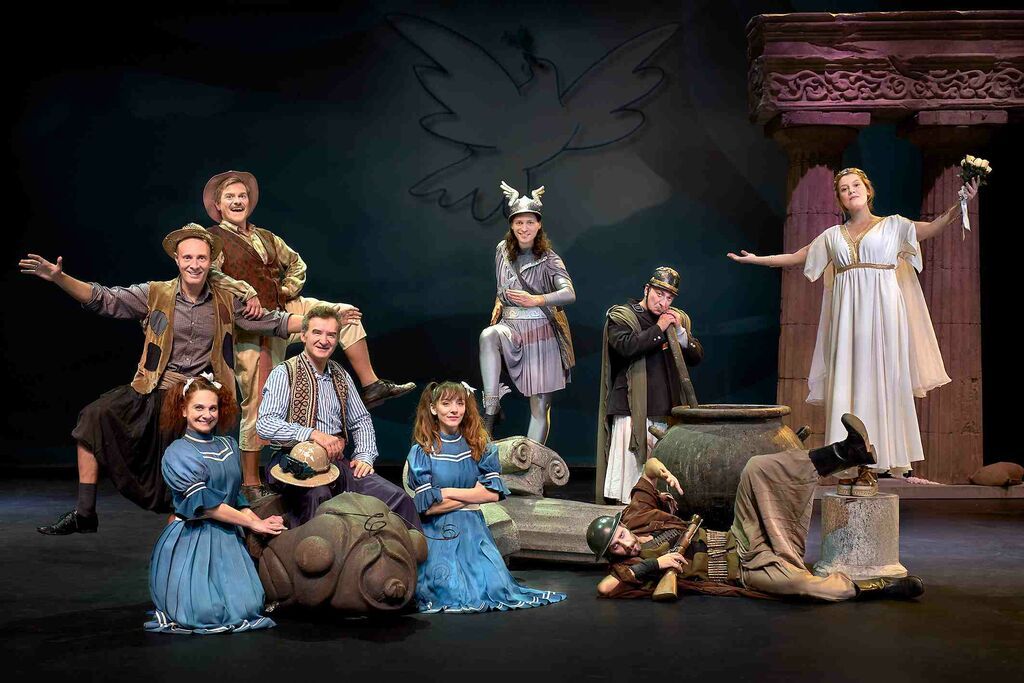 Ελληνικός Κόσμος: «Ιστορίες του παππού Αριστοφάνη» - Τελευταίες παραστάσεις