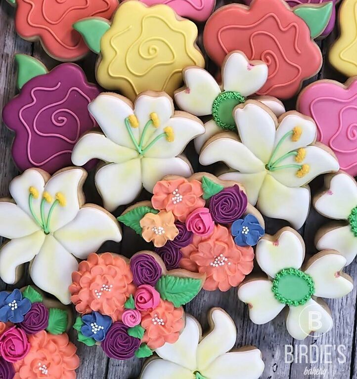 Ανοιξιάτικα μπισκότα για το πρώτο κάλεσμα στο μπαλκόνι – Εντυπωσιακές ιδέες διακόσμησης (pics)