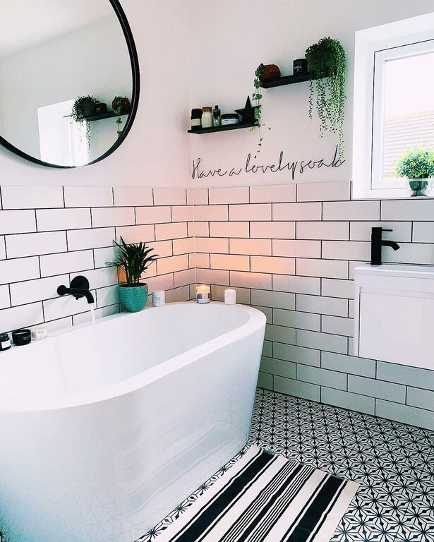 Φέρτε την άνοιξη στο μπάνιο σας: Εντυπωσιακές διακοσμητικές ιδέες με φυτά (vid)