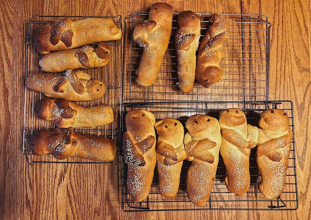 Λαζαράκια: η συνταγή για να τα φτιάξετε, τα πάντα για το έθιμο και τα κάλαντα του Λαζάρου