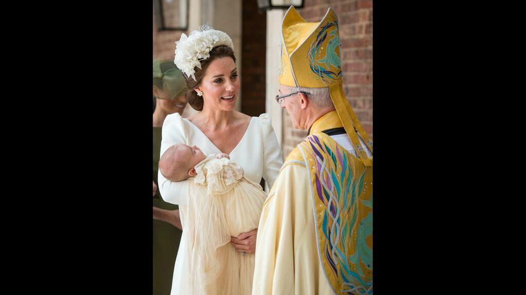 Ο πρίγκιπας Louis έγινε ενός και το παλάτι έδωσε στη δημοσιότητα νέες φωτογραφίες του (pics)