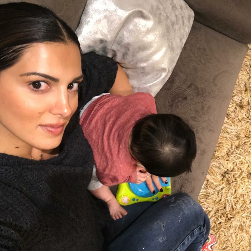 Σ. Τσιμτσιλή: Ο γιος της έχει γενέθλια - Το χρονικό από τη γέννησή του μέχρι σήμερα (pics&vid)