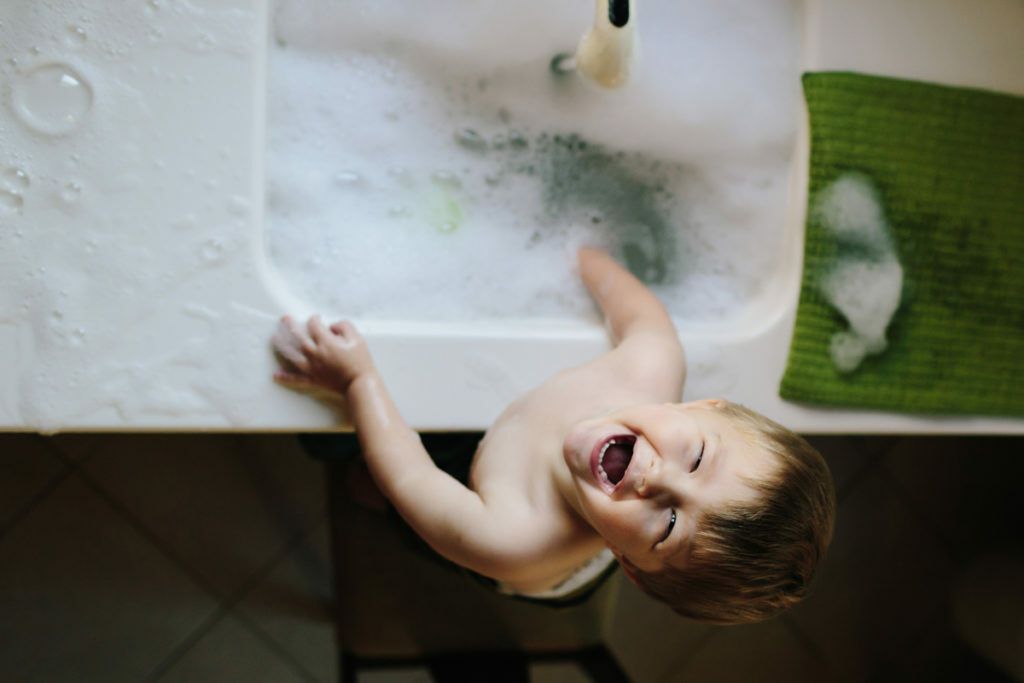 Μαμά φωτογραφίζει τους γιους της στην καθημερινότητά τους – Μοναδικές φωτογραφίες! (pics)