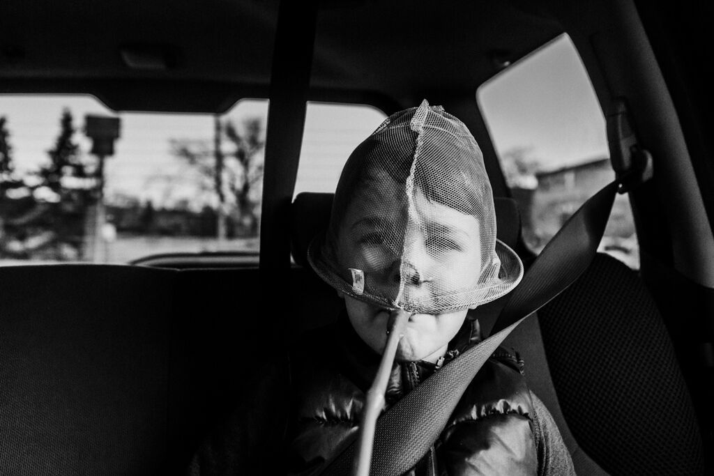 Μαμά φωτογραφίζει τους γιους της στην καθημερινότητά τους – Μοναδικές φωτογραφίες! (pics)