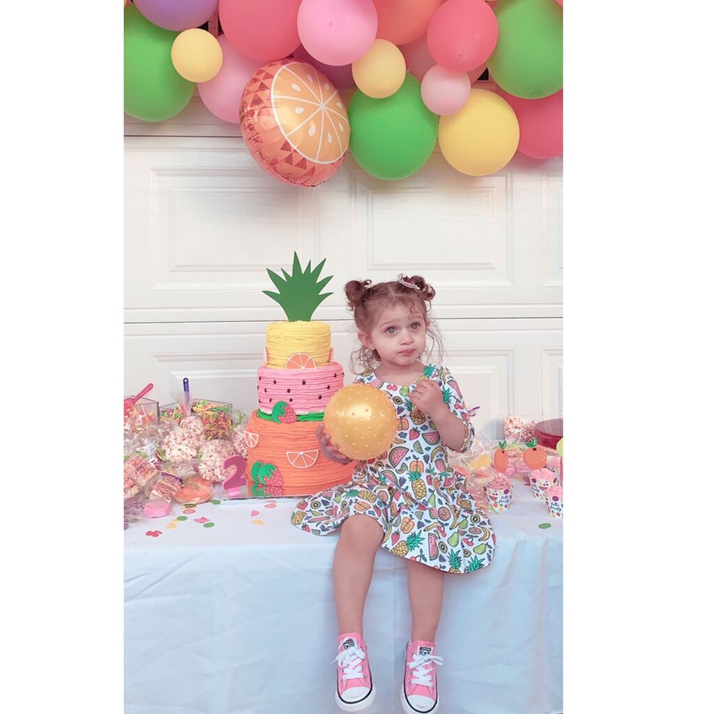 Πολύχρωμο και υγιεινό πάρτι με θέμα τα φρούτα! (pics)