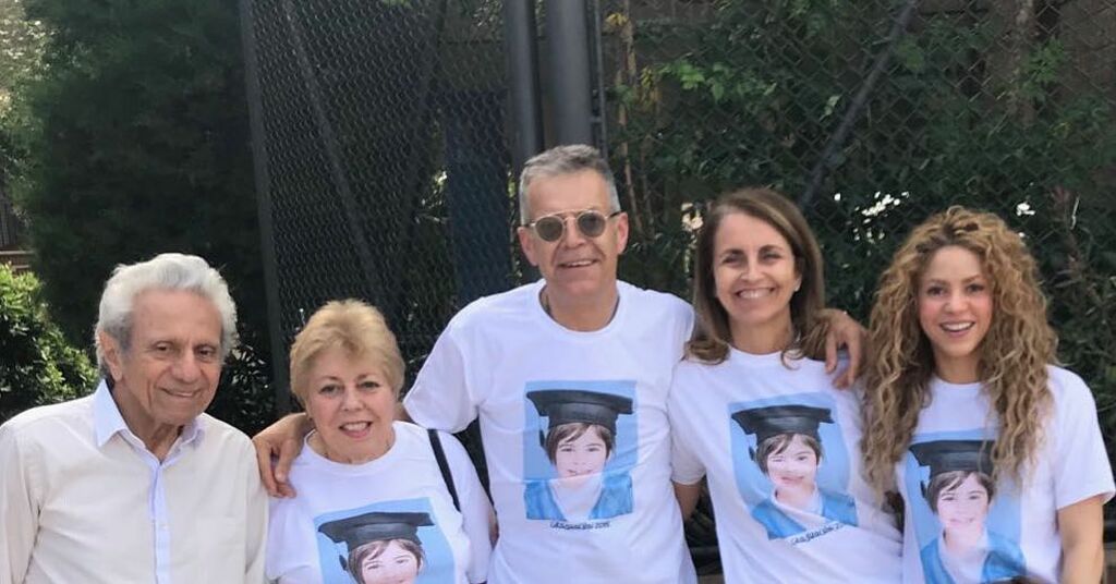 Η Shakira μαζί με τους γονείς της 