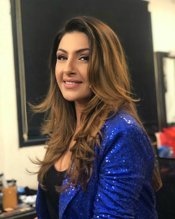 'Ελενα Παπαρίζου: Η συγκινητική εξομολόγηση για τη μητέρα της και η φωτογραφία (pics) 